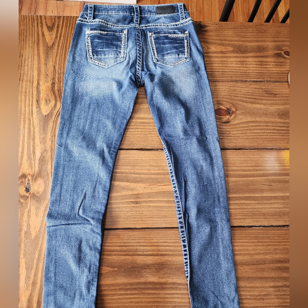 Daytrip Virgo Distressed Blue Skinny Jeans Size 27R